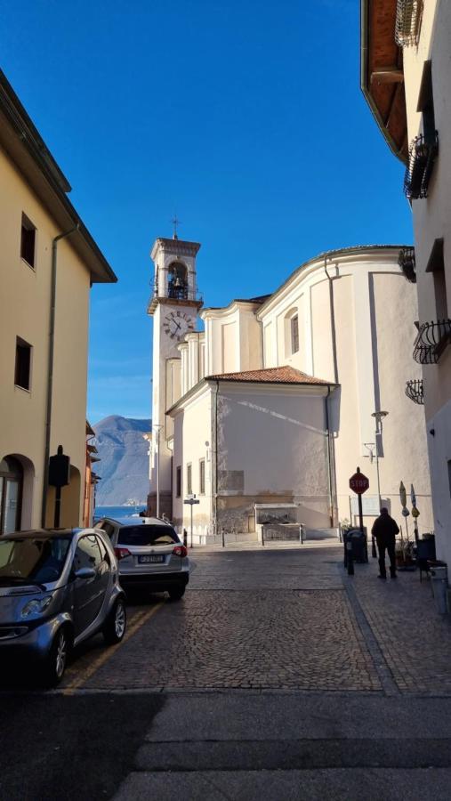 La Brezza Del Lago Marone Bagian luar foto
