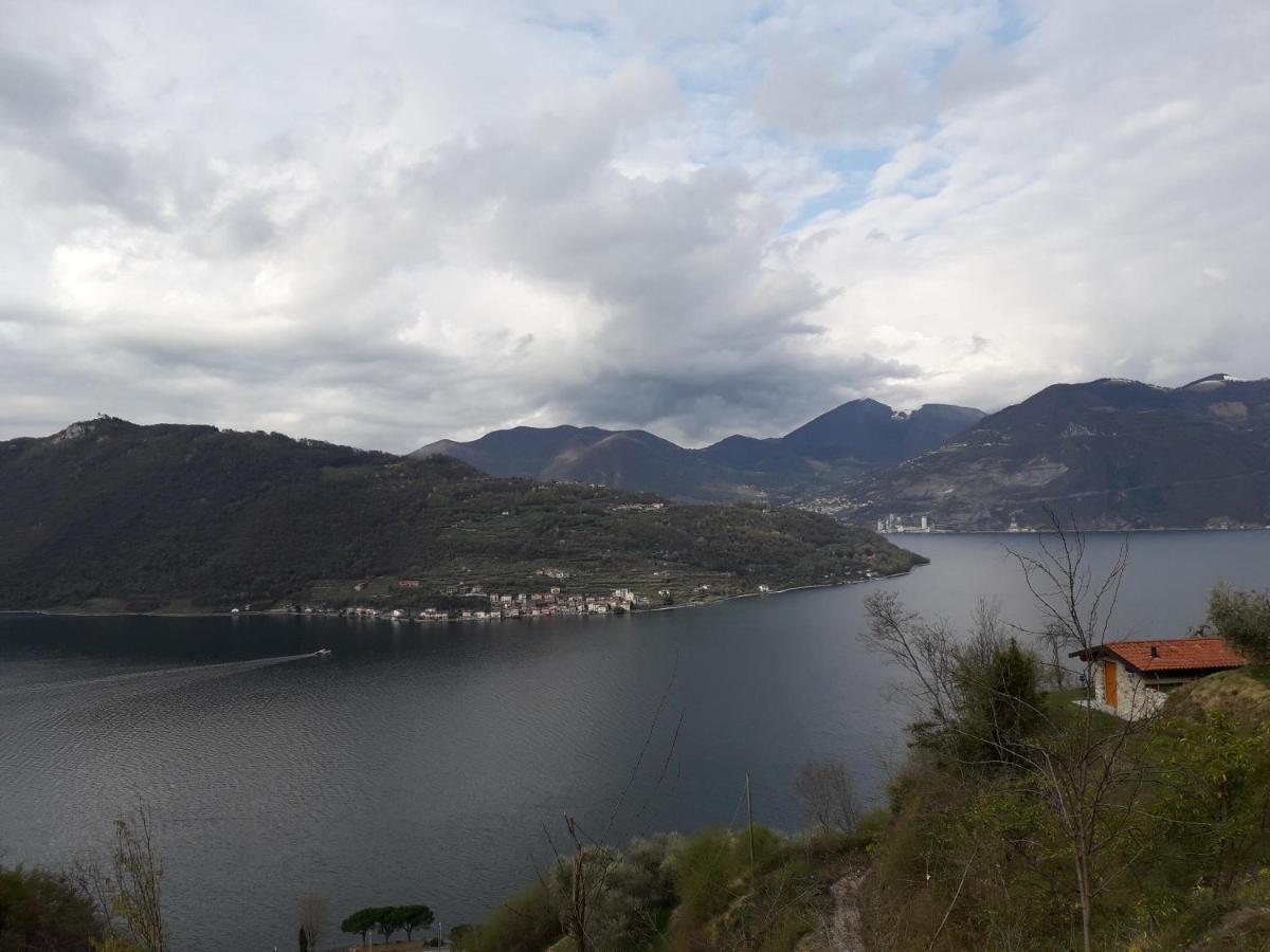 La Brezza Del Lago Marone Bagian luar foto