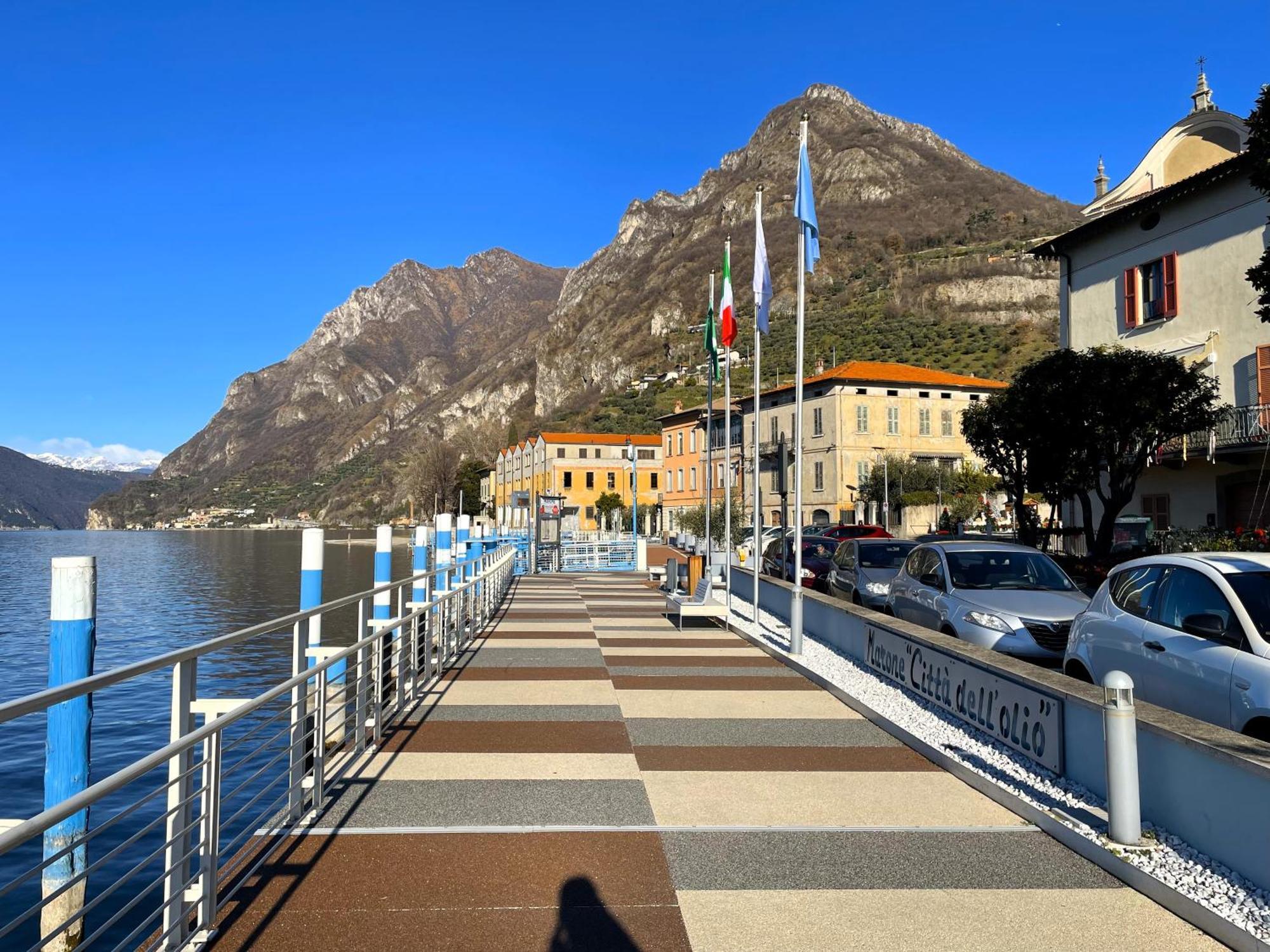 La Brezza Del Lago Marone Bagian luar foto